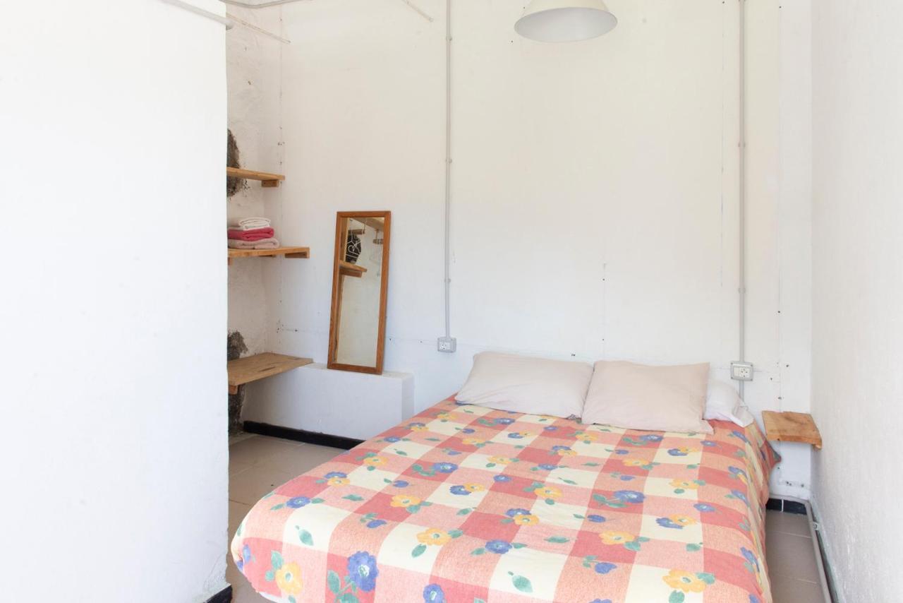 Basic En-Suite Bedroom By The Sea Guinea Eksteriør bilde